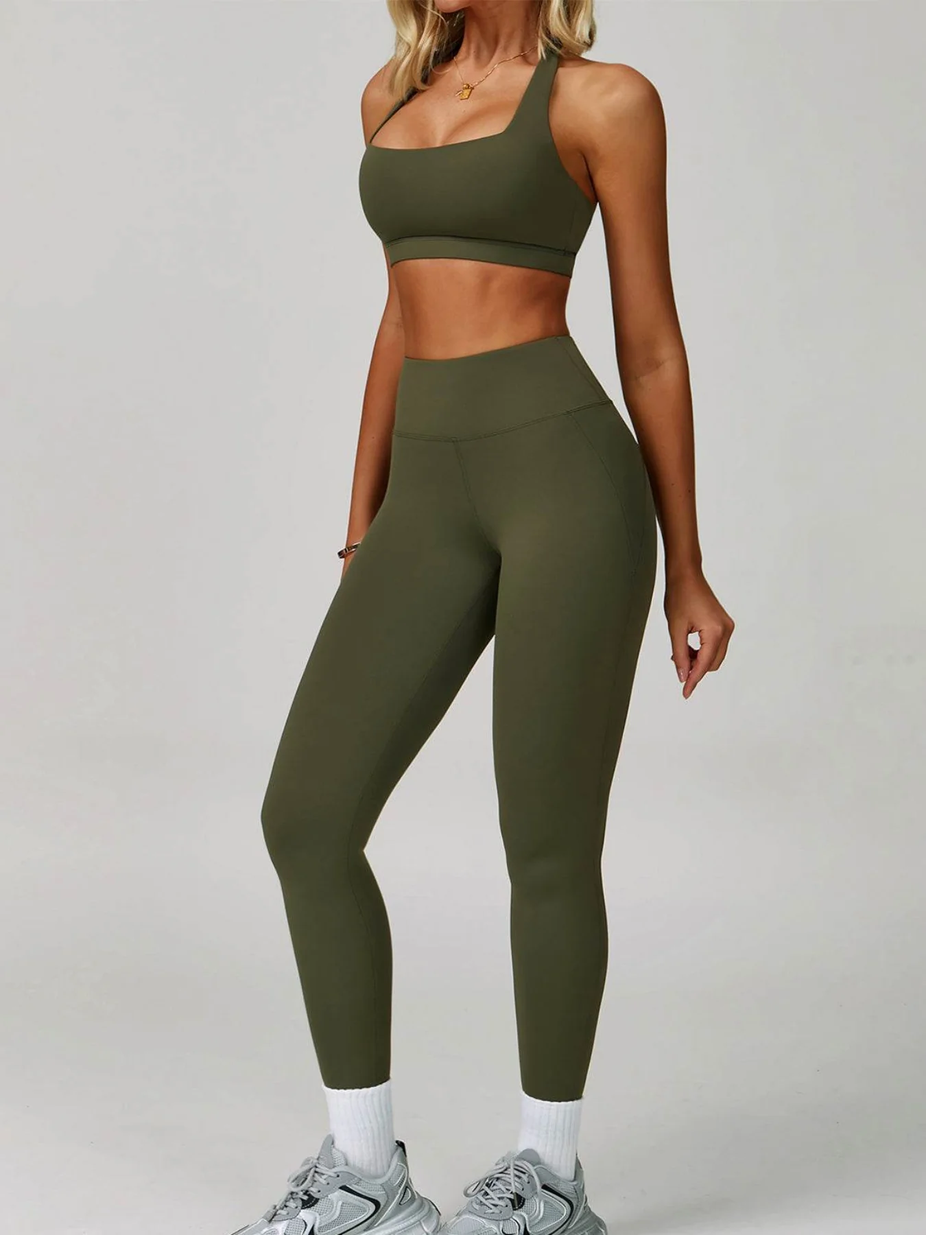 Activewear Set with Halter Sports Bra and Legging - Artadvier