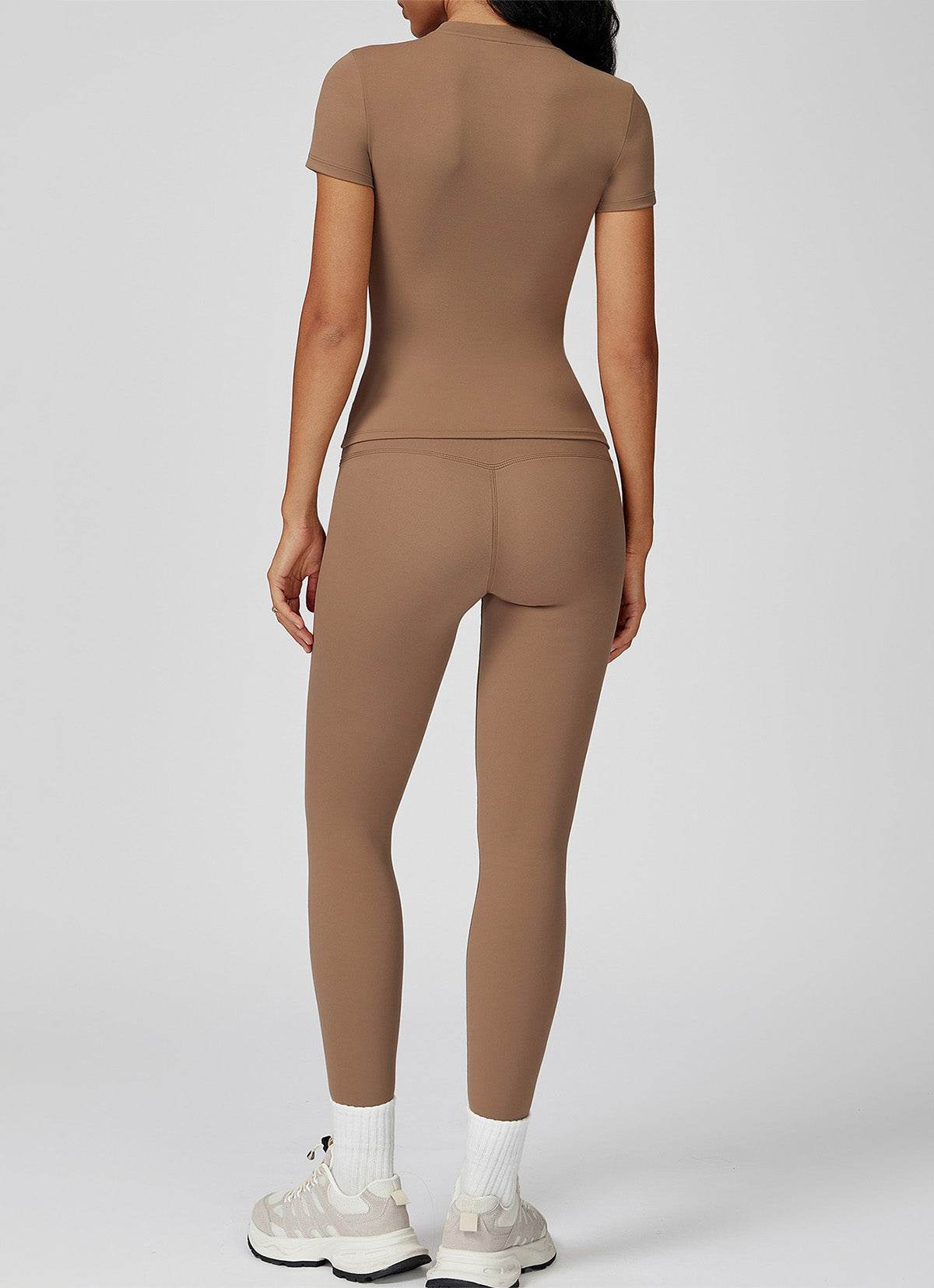 Sports Wear with Short Sleeve T-Shirt and Leggings - Artadvier