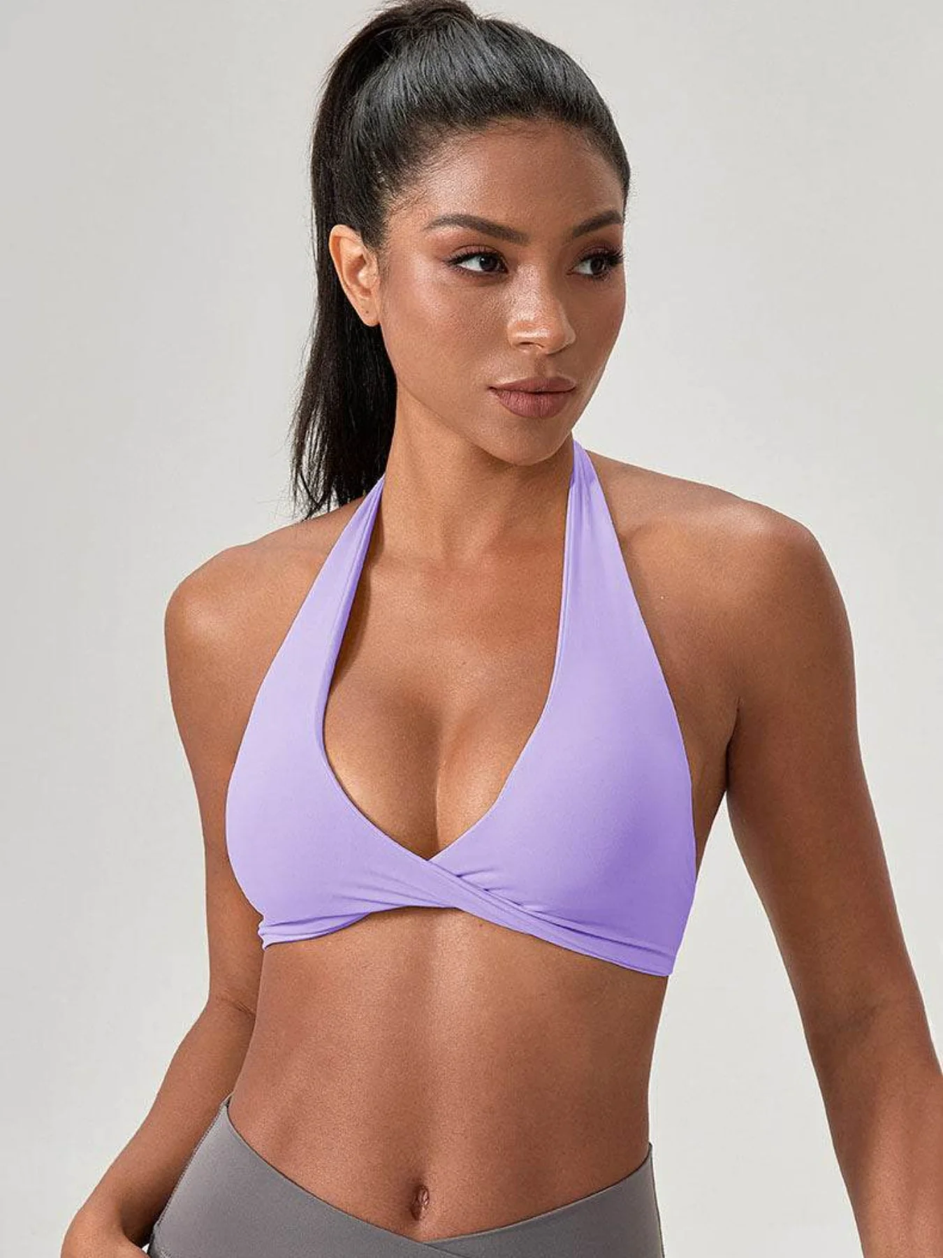 Twist Front Halter Straps Sports Bra - Artadvier