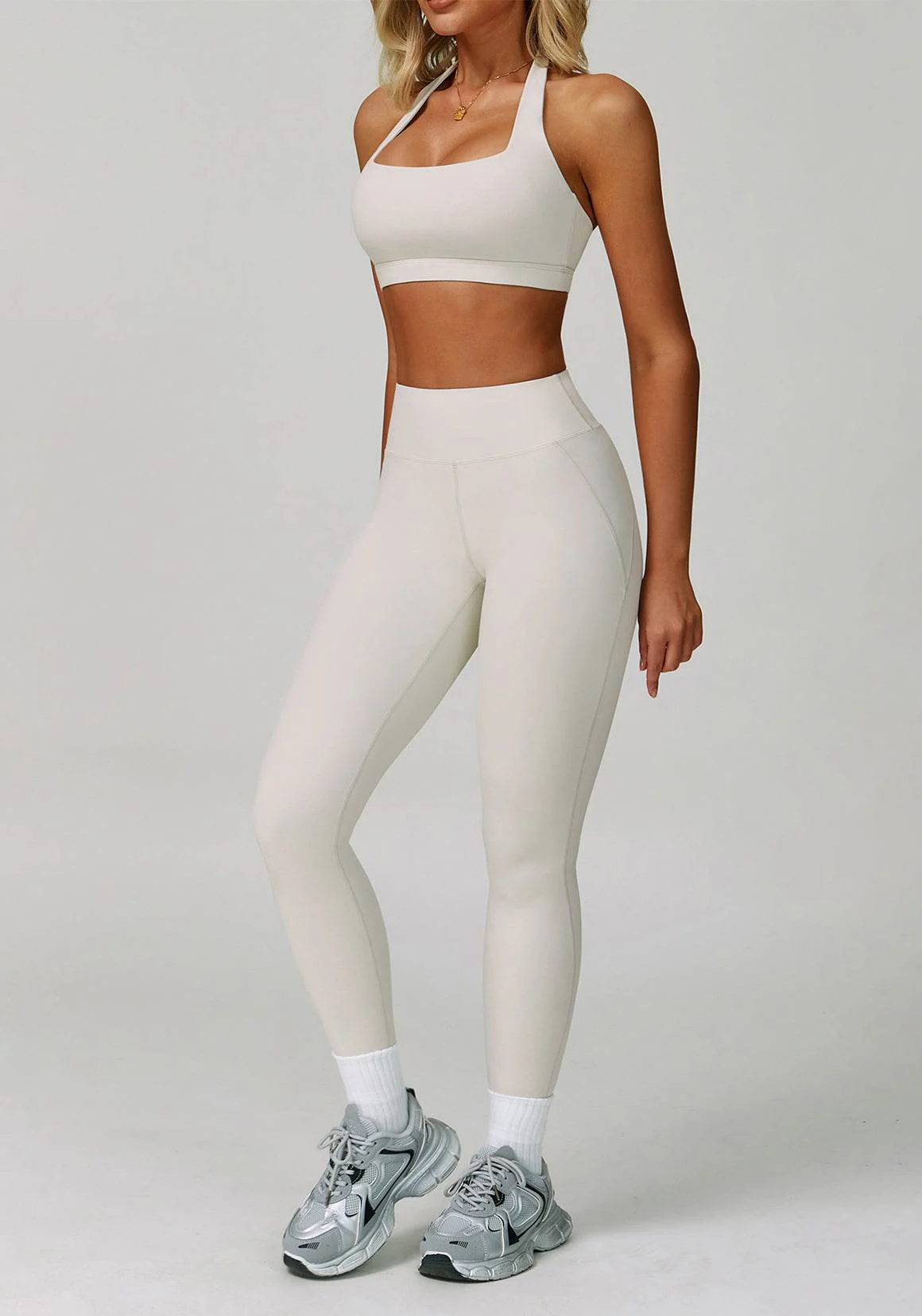 Activewear Set with Halter Sports Bra and Legging - Artadvier